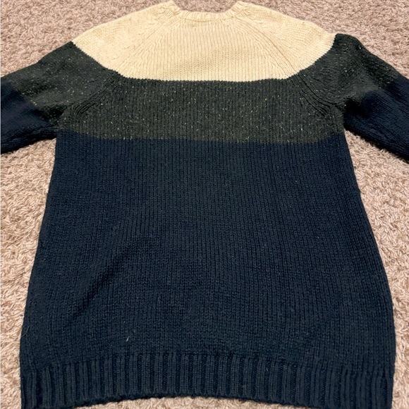 Men’s American Eagle Sweater - Medium - Picture 2 of 3